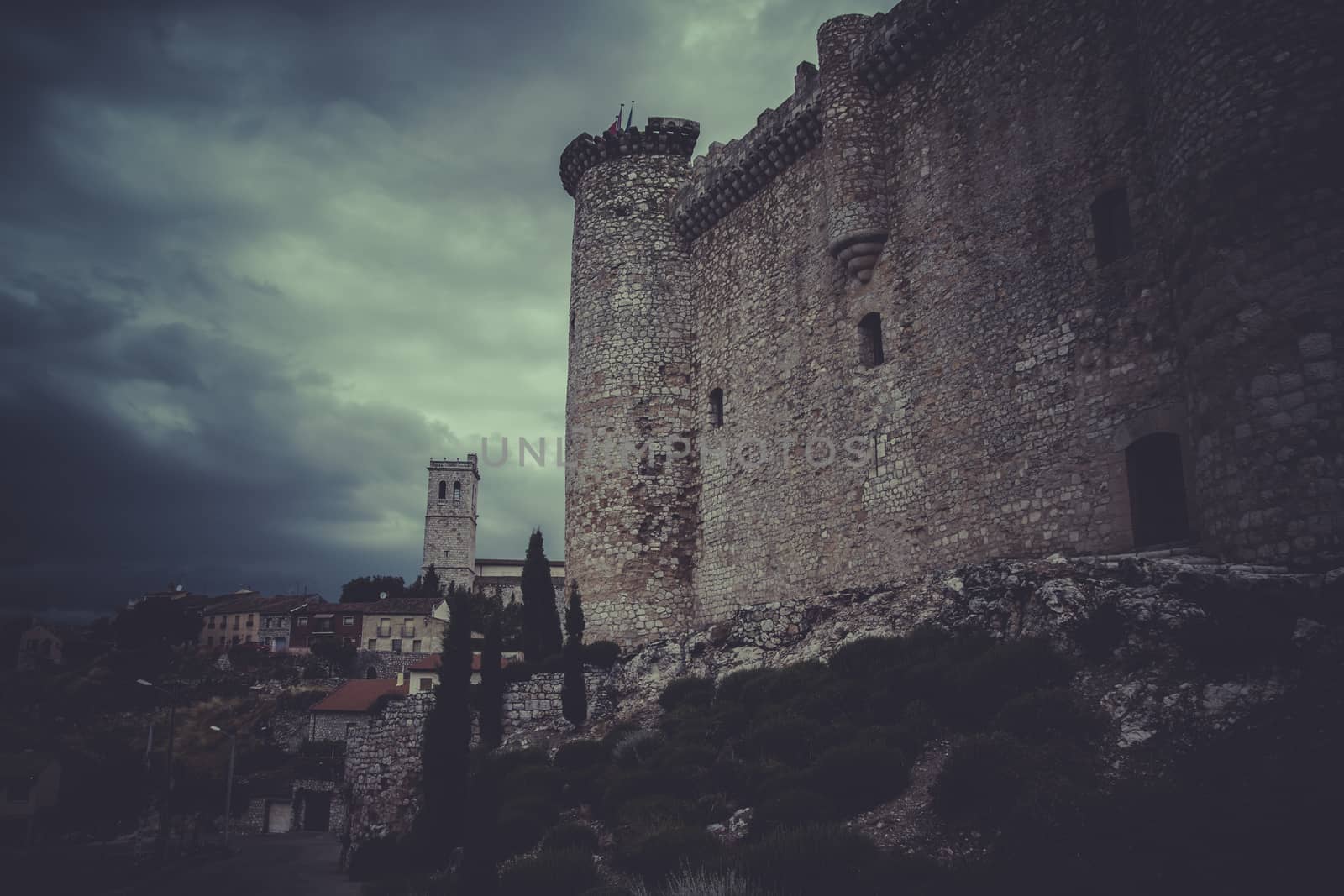Stronghold, Medieval castle, spain architecture by FernandoCortes