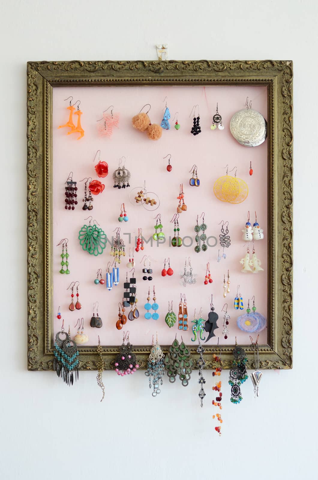 earrings display frame