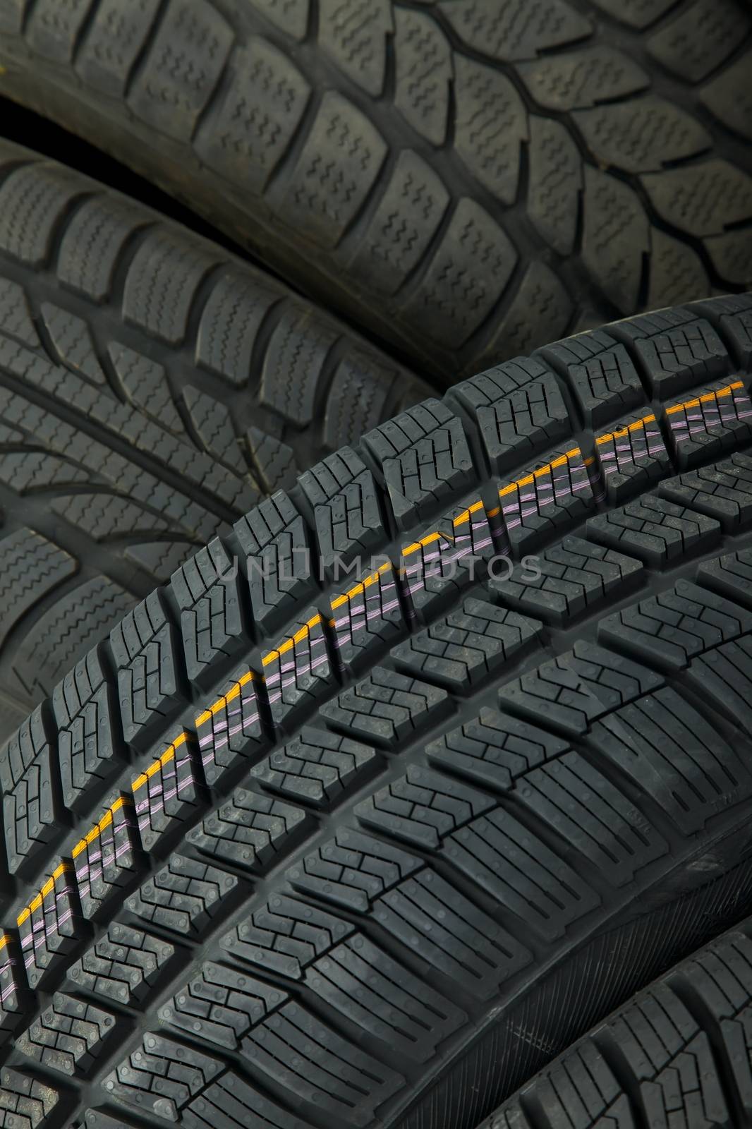 Tyres closeup by Gudella