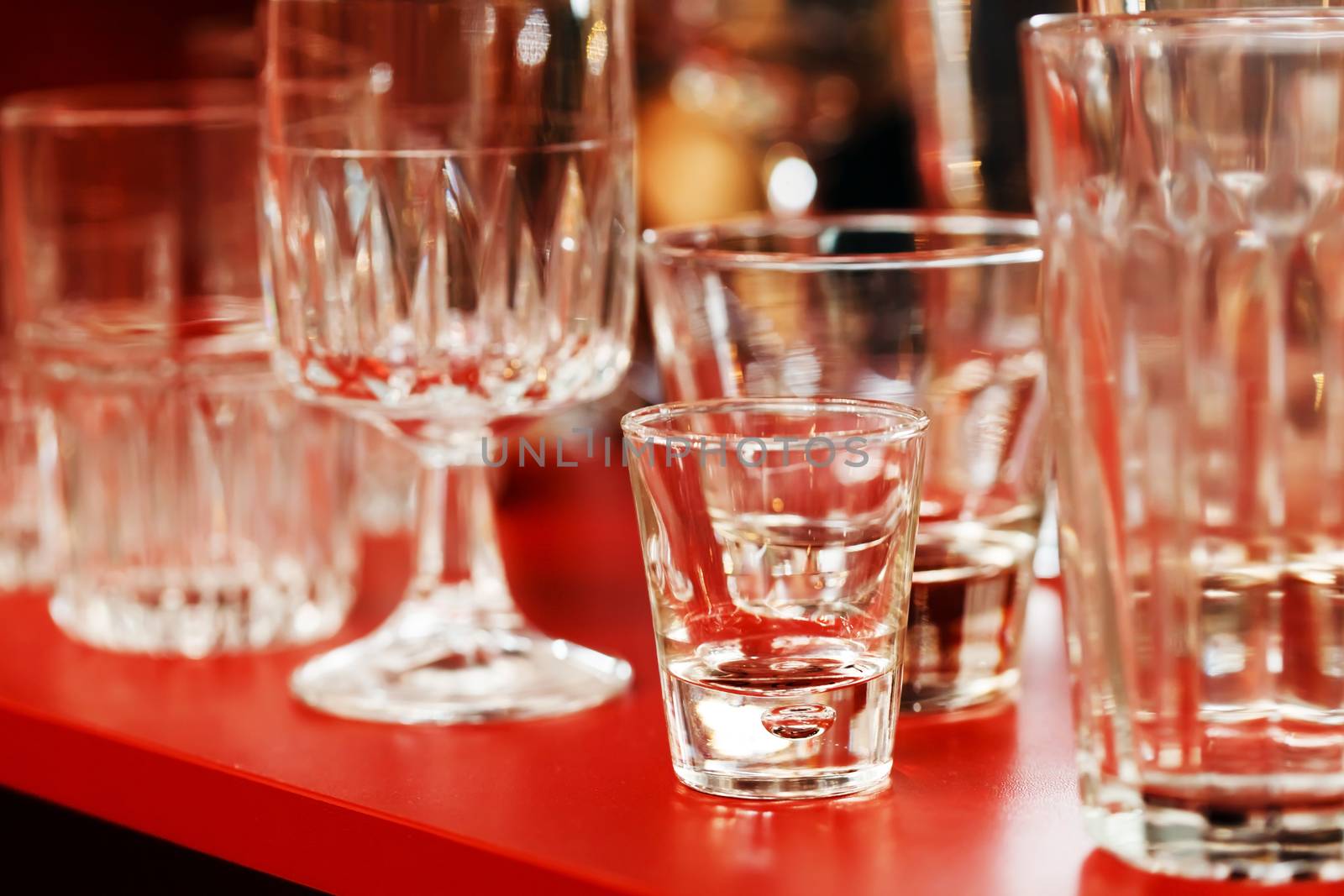 empty glasses by shebeko