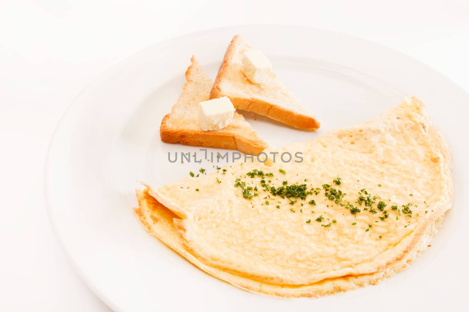 omelette with toast by shebeko
