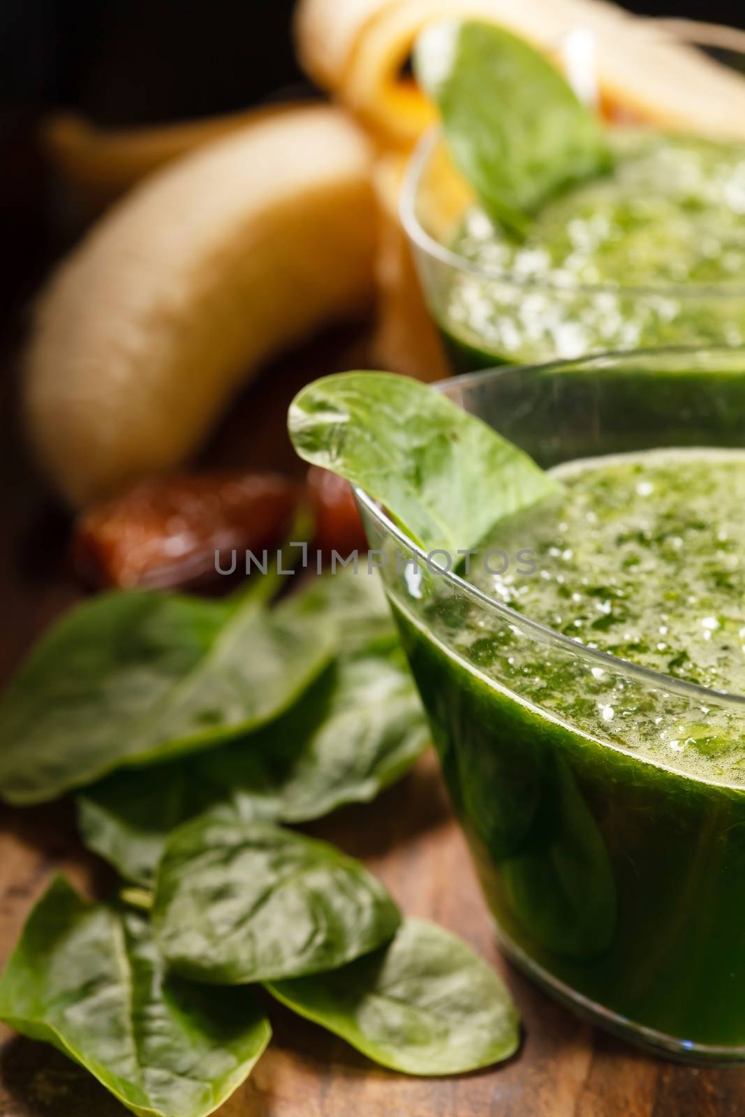 green smoothie by shebeko