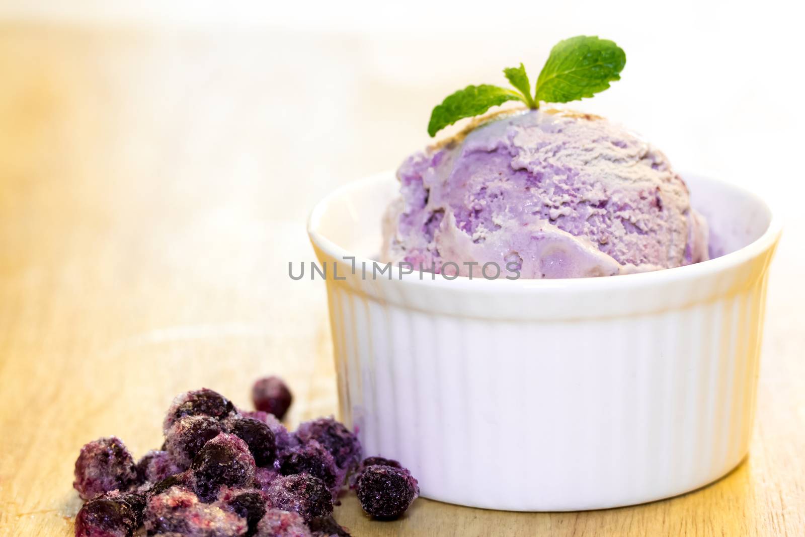 Home made Blue berry ice-cream  by wyoosumran