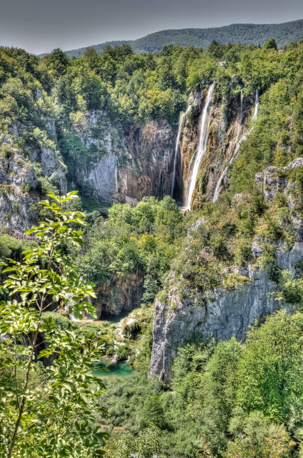 The bigest waterfall (Veliki Slap) at Pltvice Lakes in Croatia by anderm