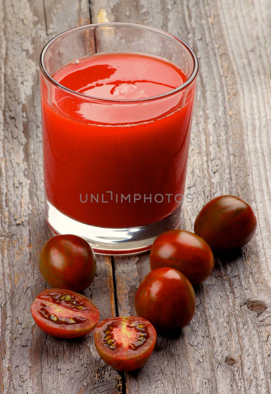 Tomato Juice by zhekos