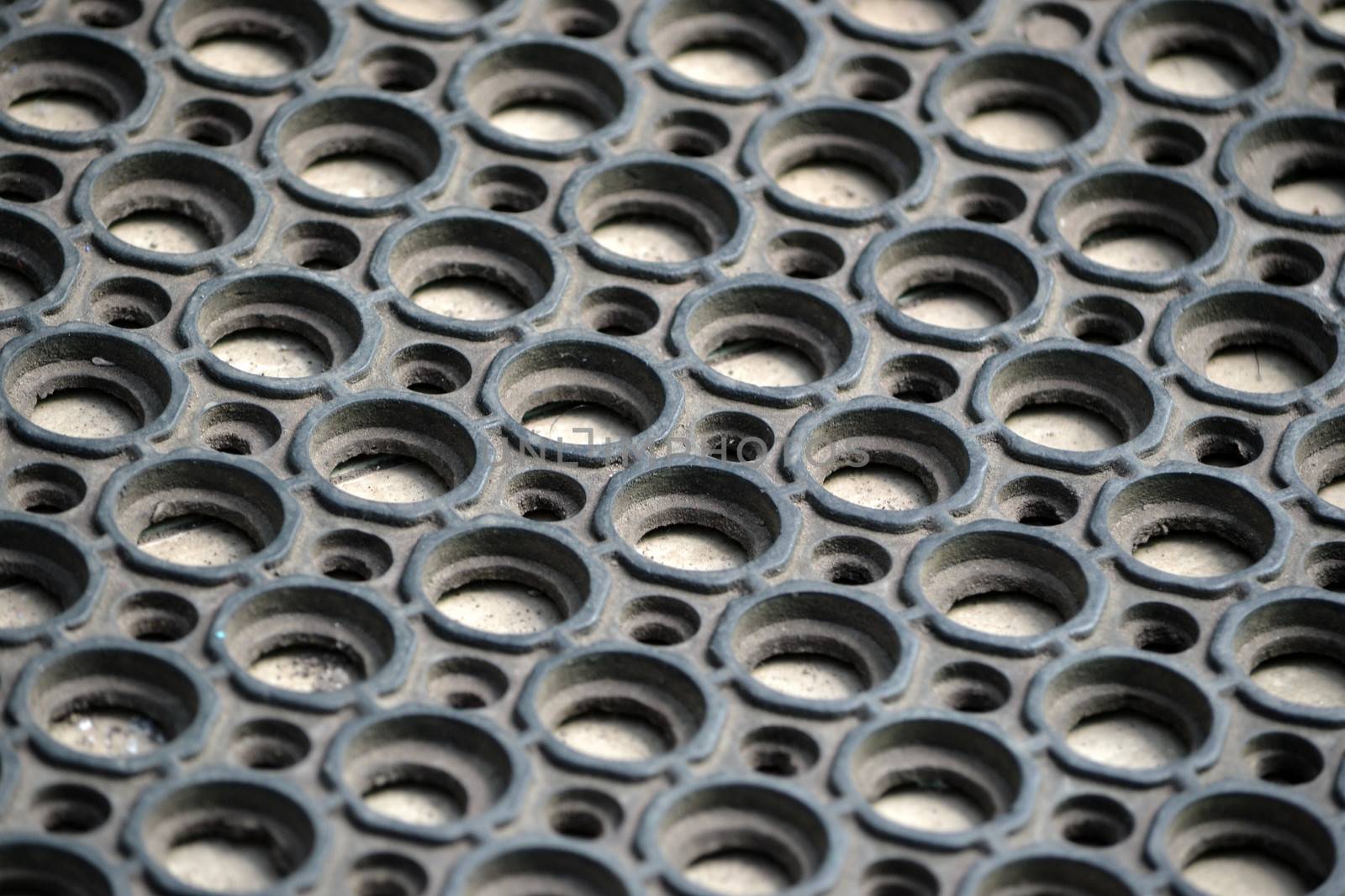 pattern of common rubber mat that used in home or office