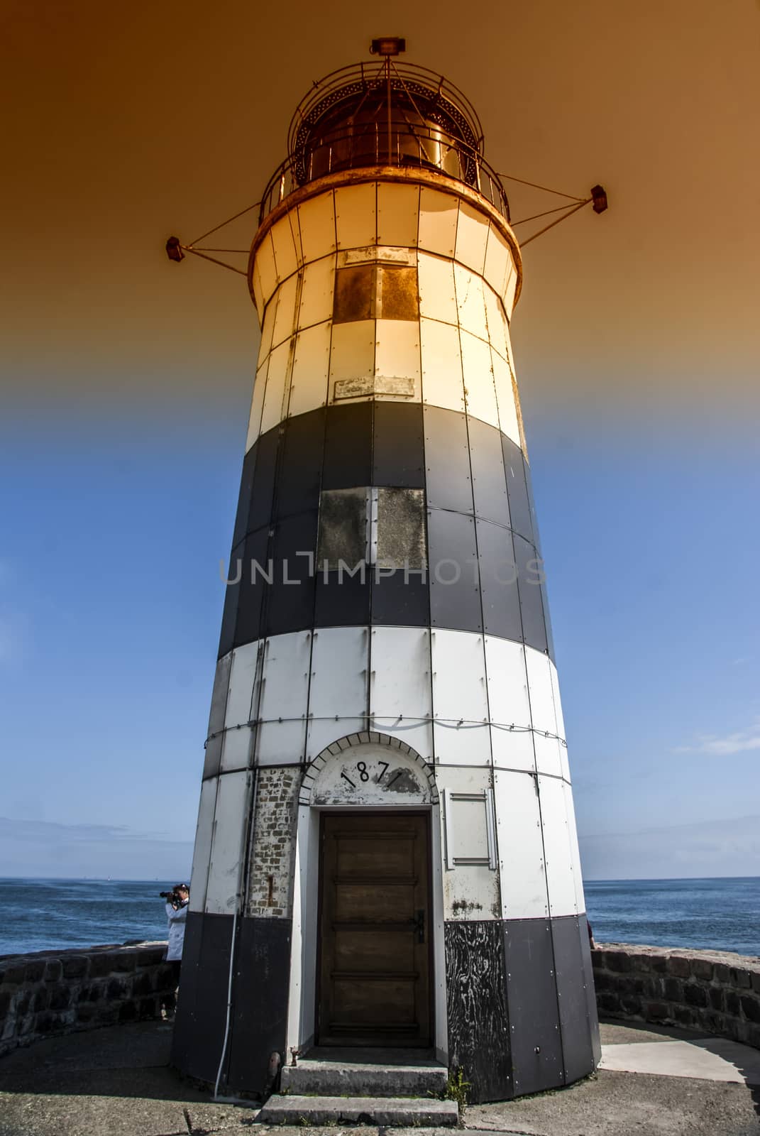 Lighthouse by Fr@nk