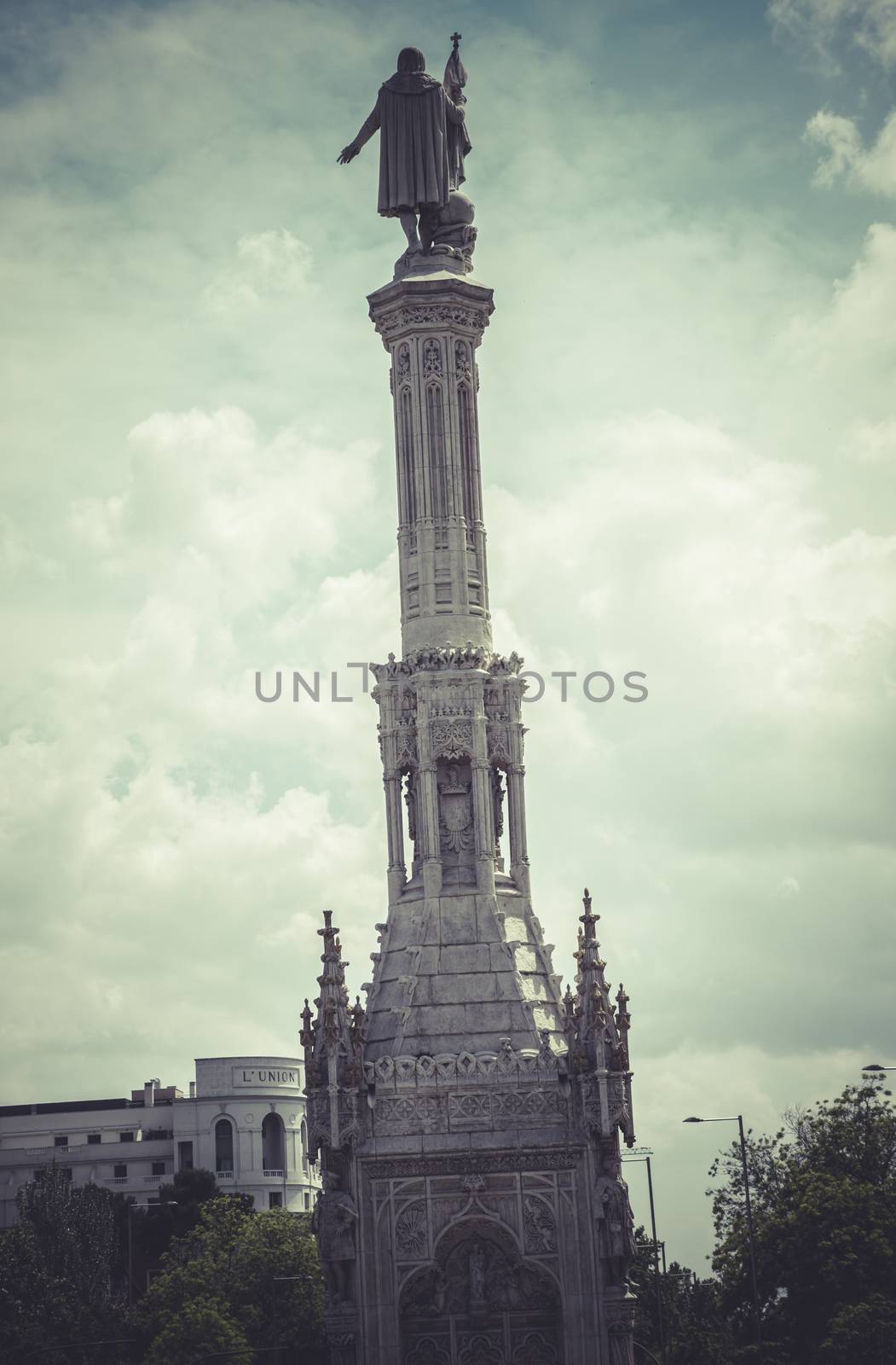 Colon monument, Image of the city of Madrid, its characteristic architecture