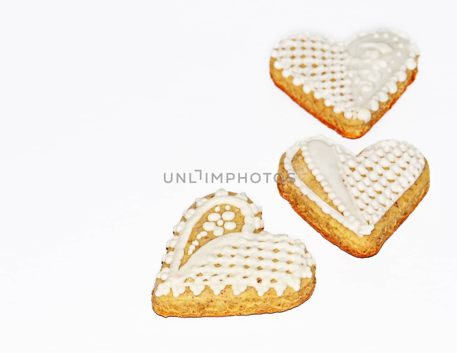 background tree traditional white trimmed gingerbread hearts