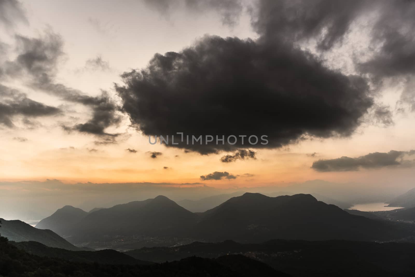 Sunset over the mountains, Varese by Mdc1970