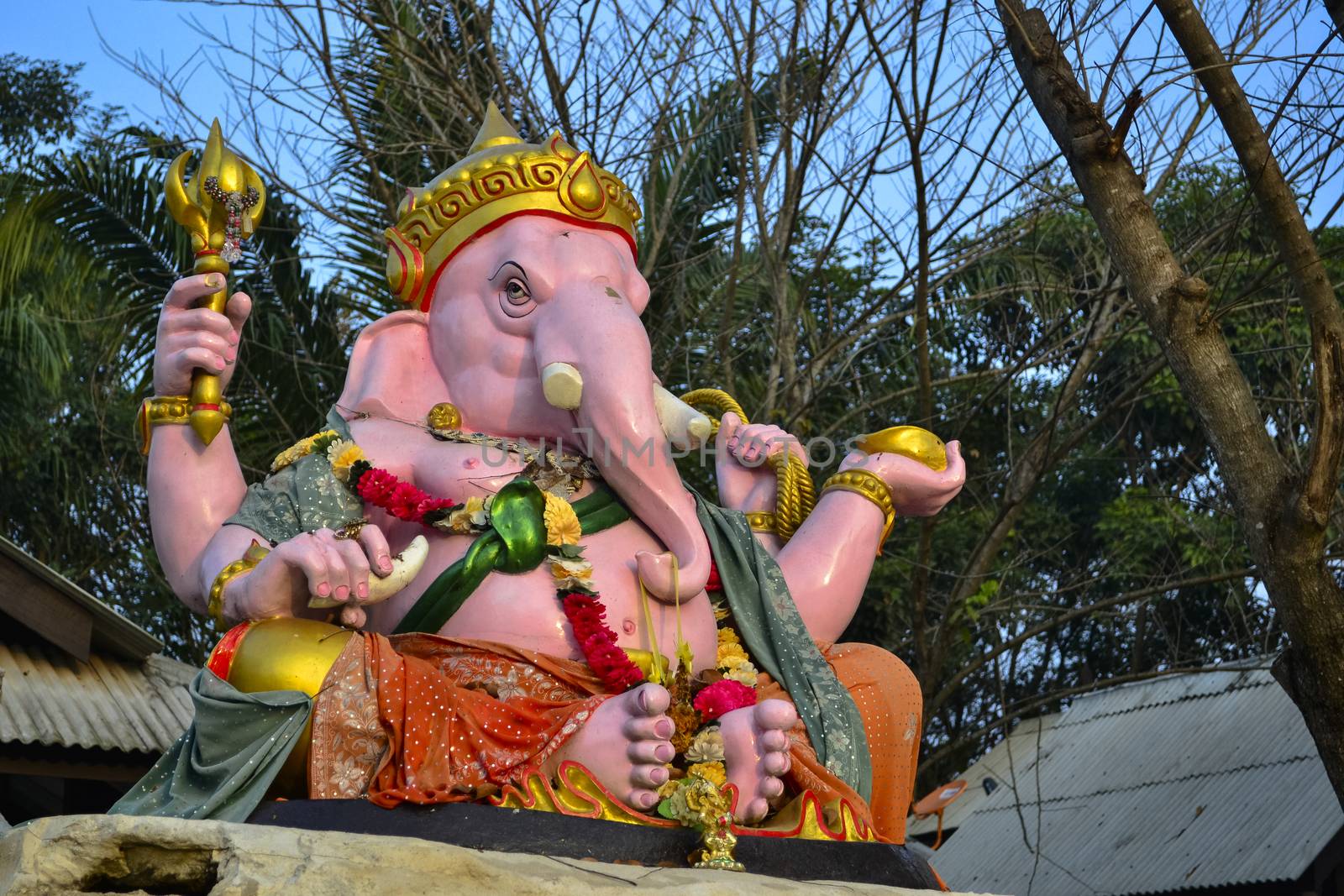 Ganesh Sculpture by gammiez