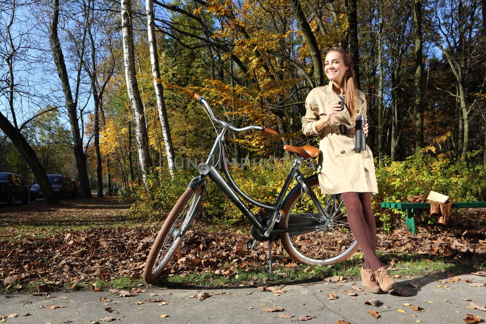 woman on a bike tour in the city park