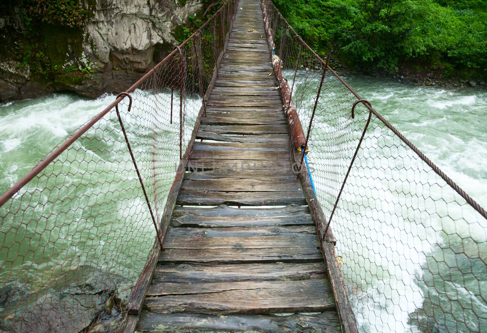 Suspension walking bridge by naumoid