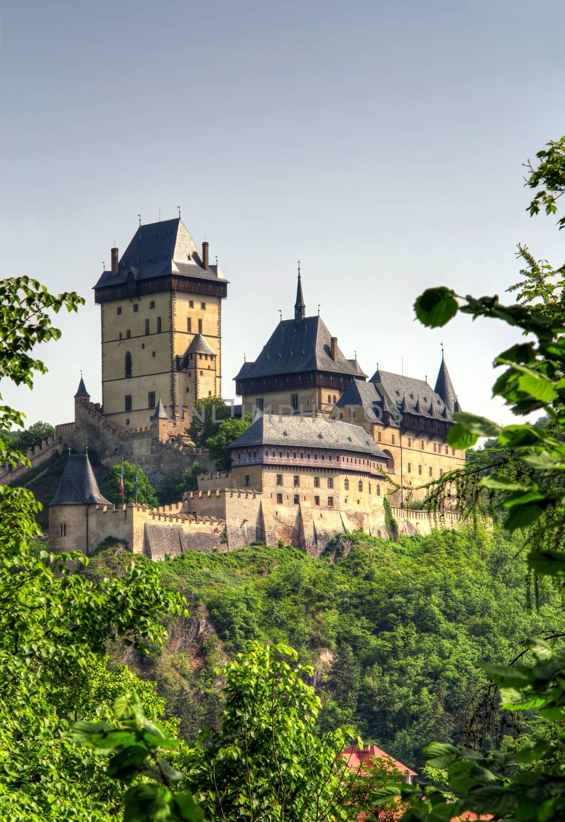 karlstejn castle by Mibuch