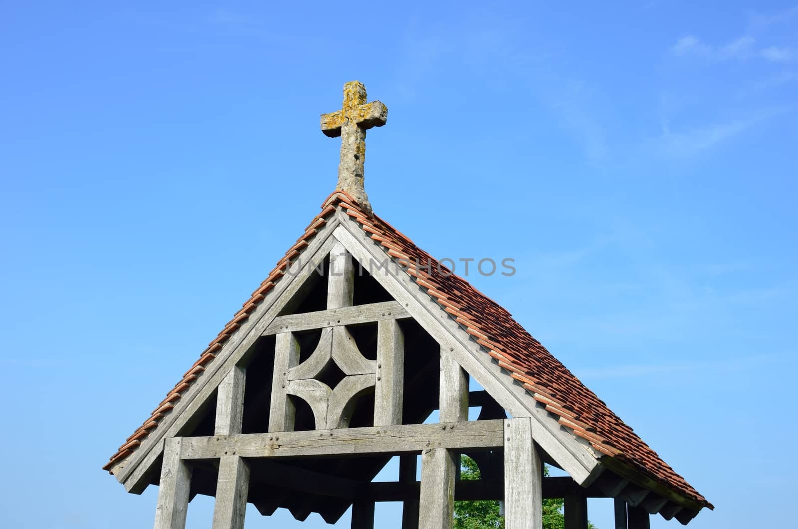 Lych gate with cross by pauws99