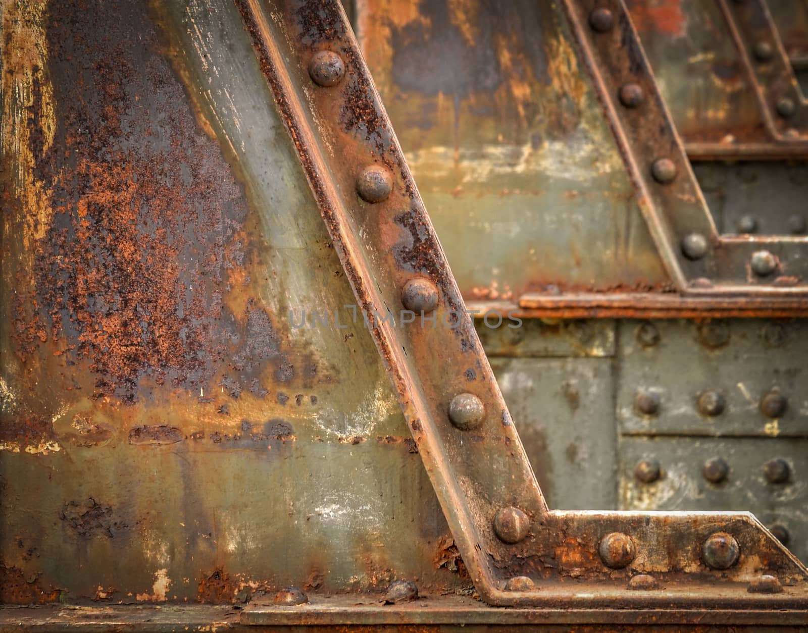 detail of the railway bridge by Ahojdoma