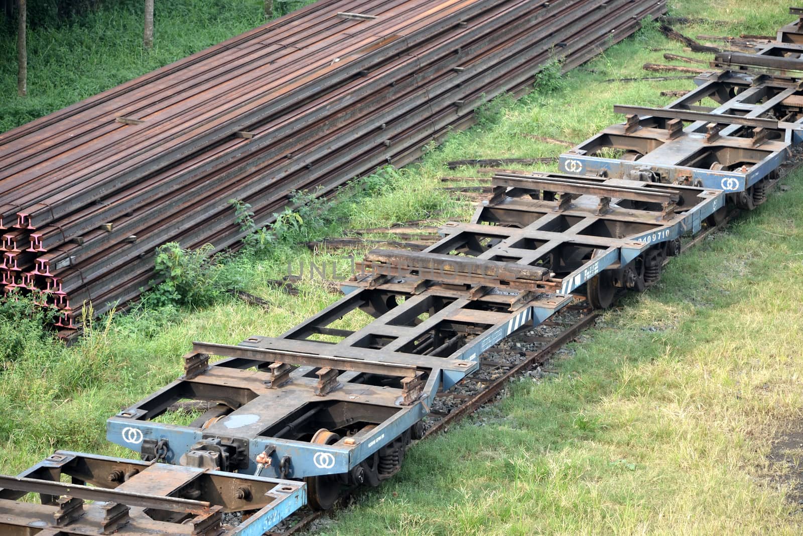 train railways that built with stainless steel metal