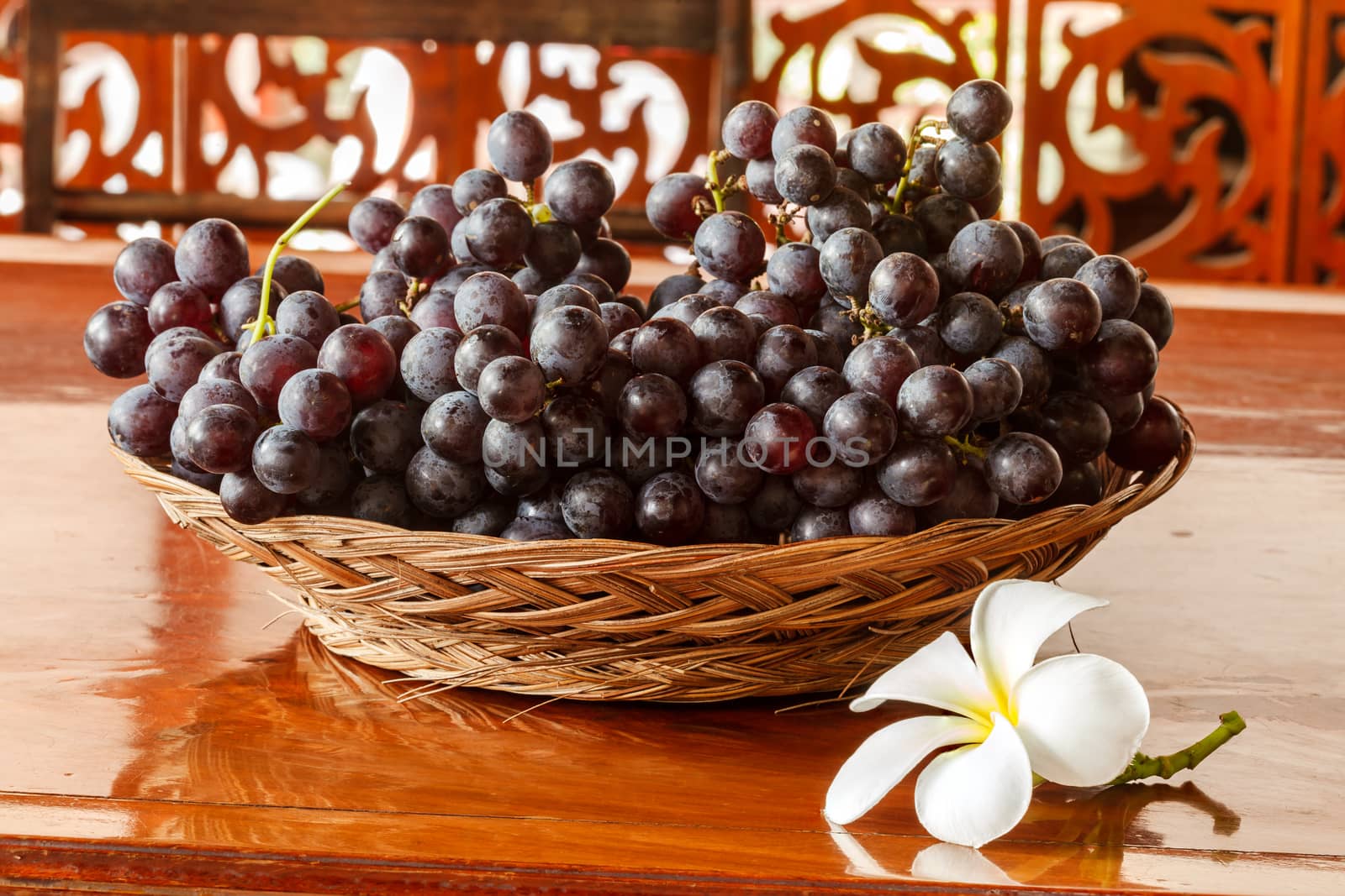 Fresh grapes in a basket