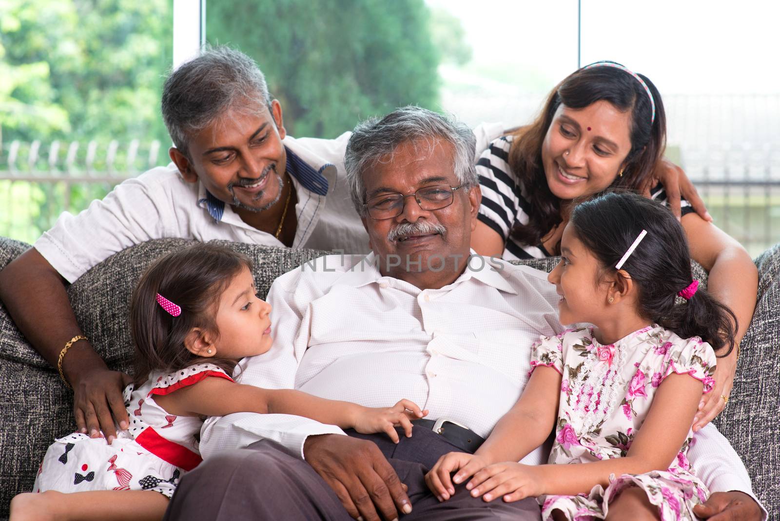 Multi generations Indian family  by szefei