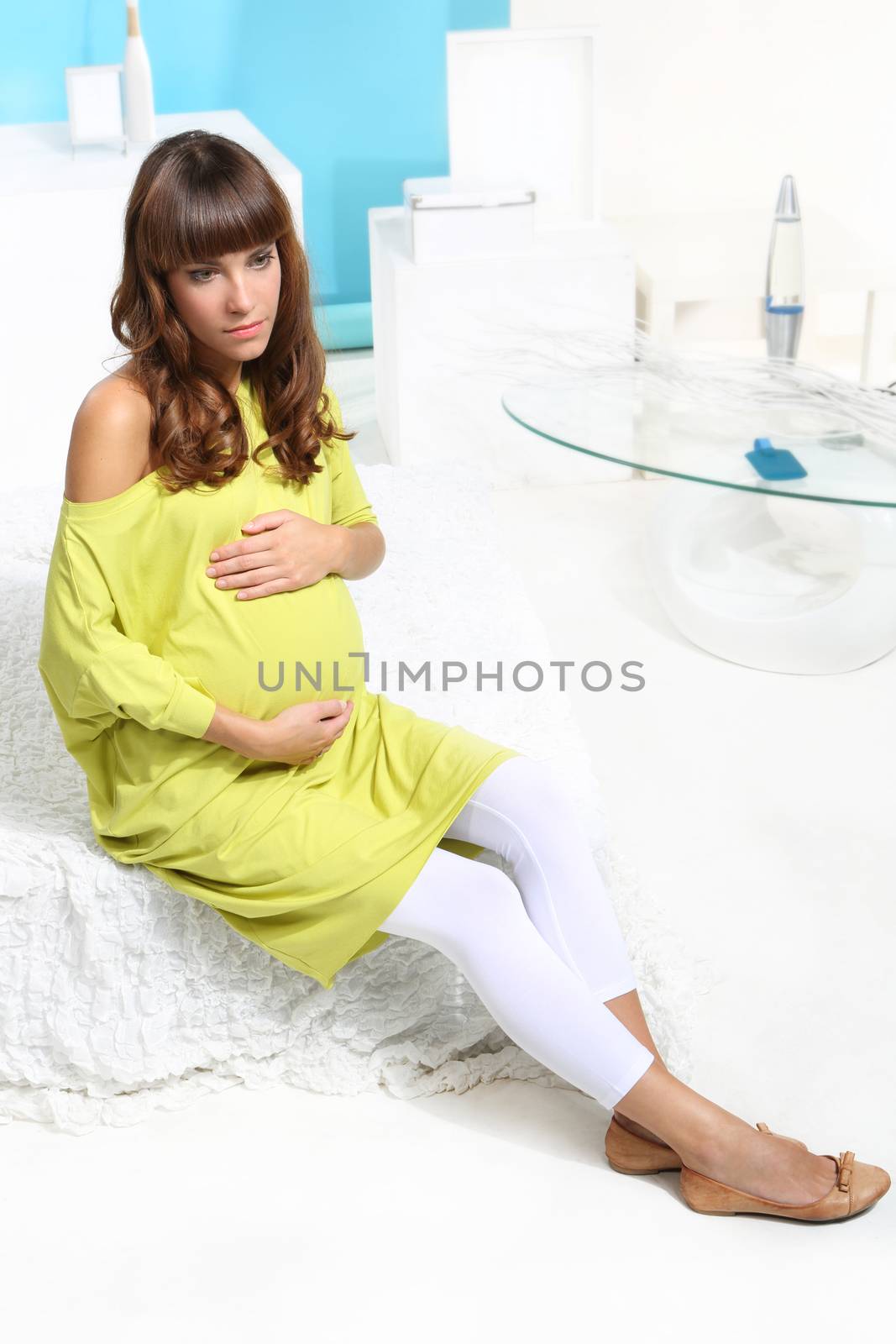 Pregnant Girl by robert_przybysz