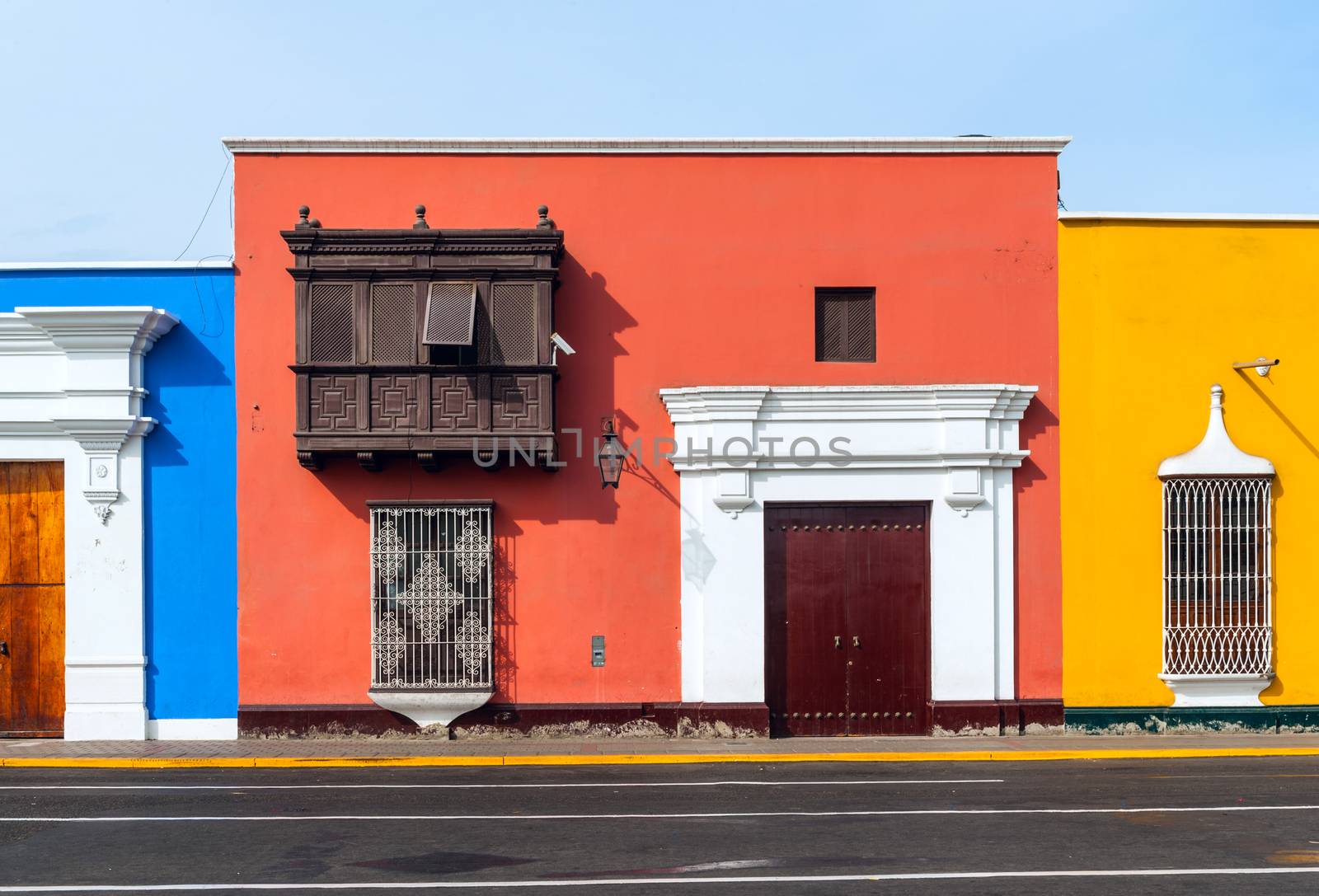 Traditional style windows found in Trujillo, Peru  by xura