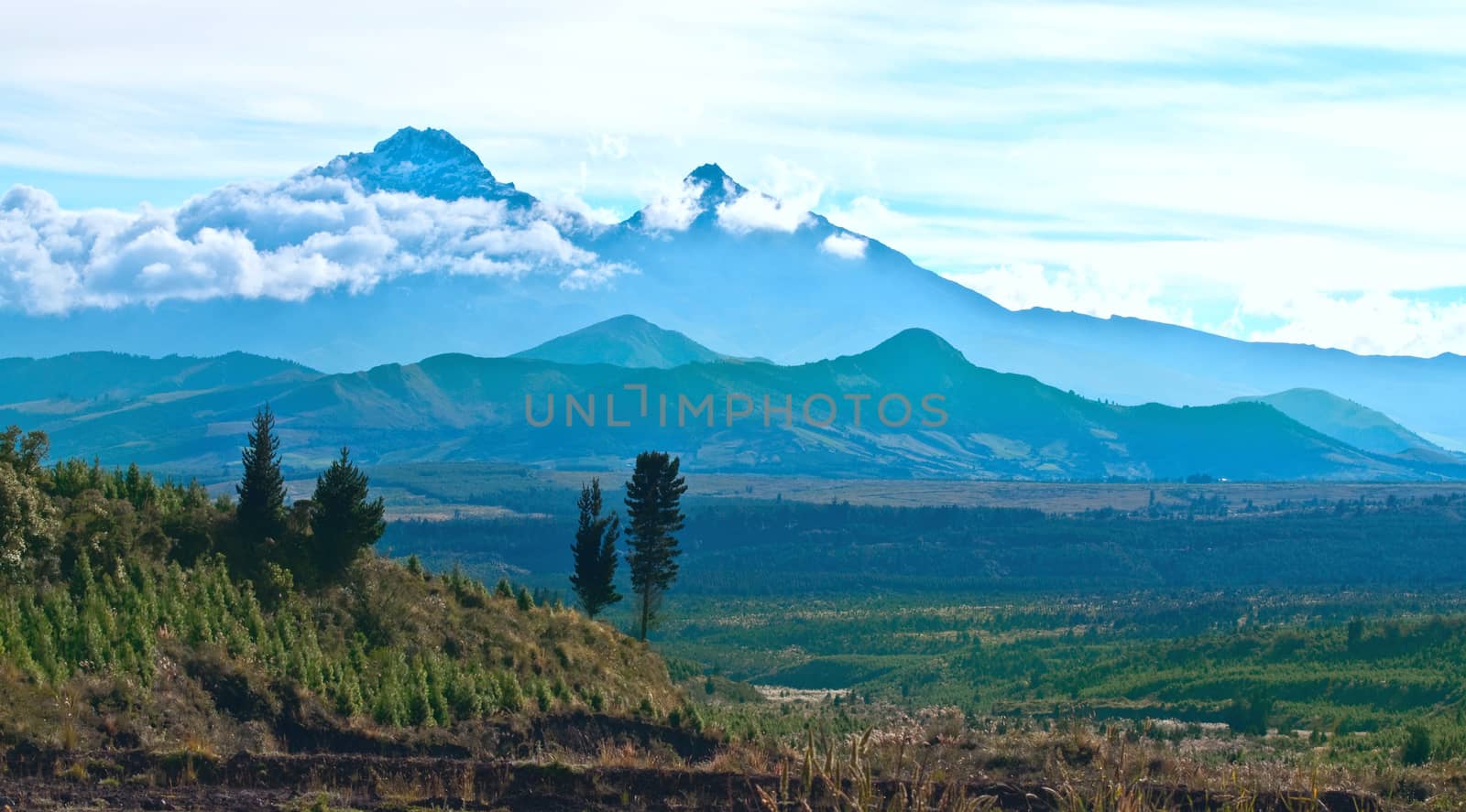 Ilinizas, Andes. Ecuador.  Ilinizas Nature Reserve. Los Ilinizas - these 2 volcanos: Iliniza Sur at 5263m and Iliniza Norte at 5126m