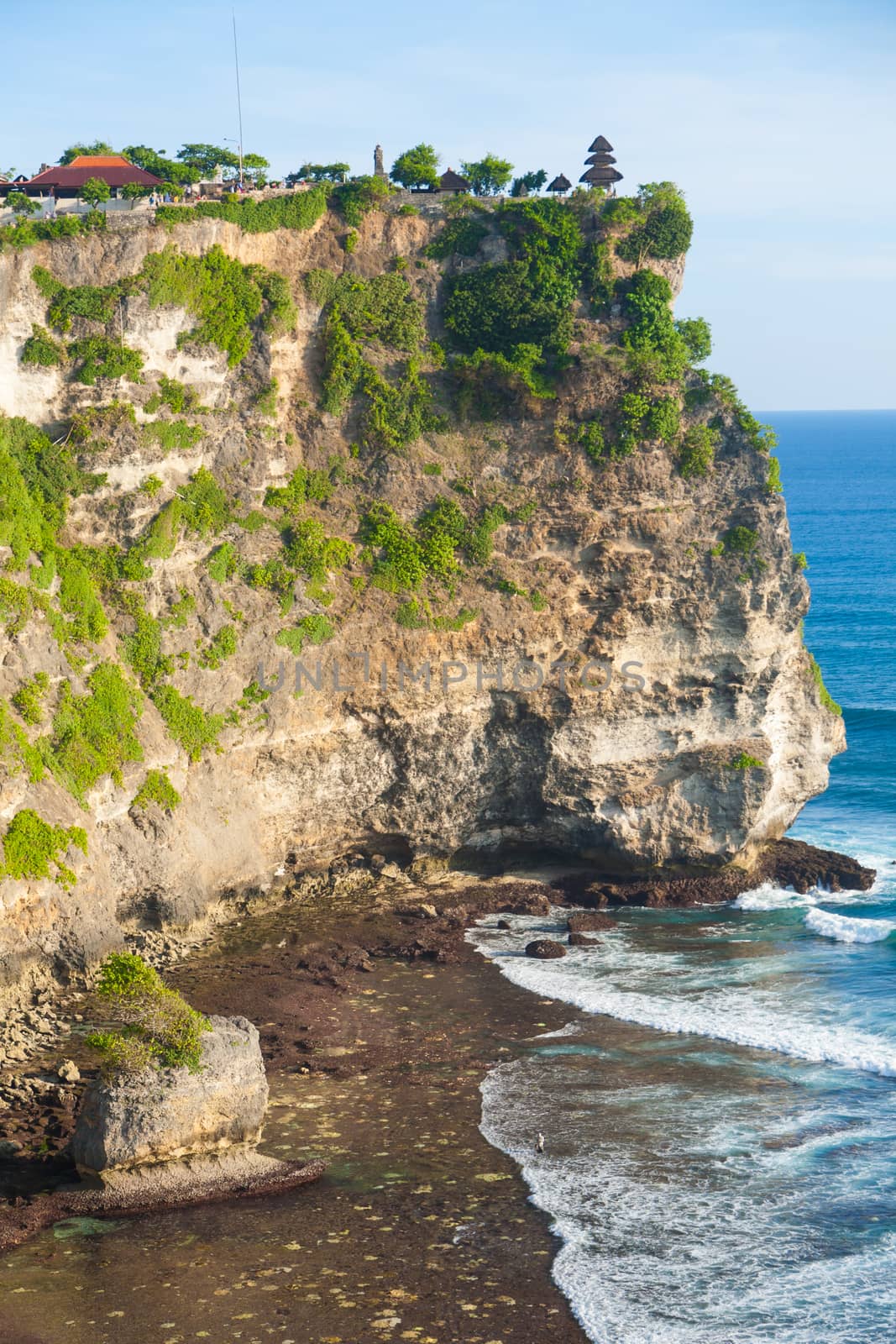 Pura Luhur Uluwatu Temple, Bali by Lizard