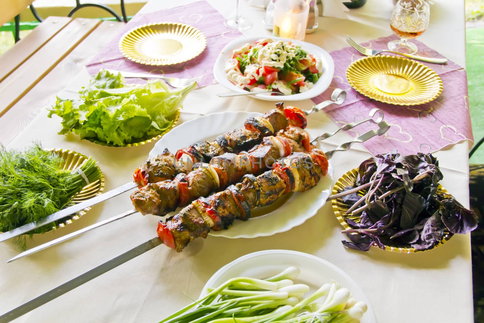 Photo of fried meat, tomato and onion