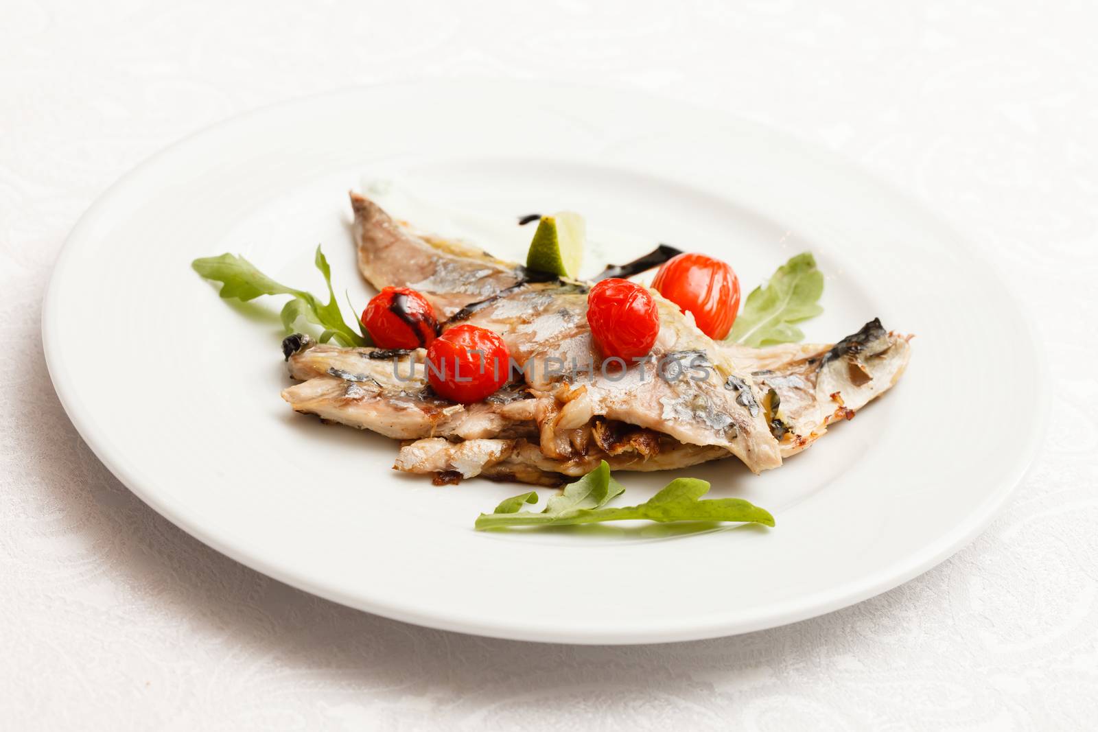fish with vegetables by shebeko