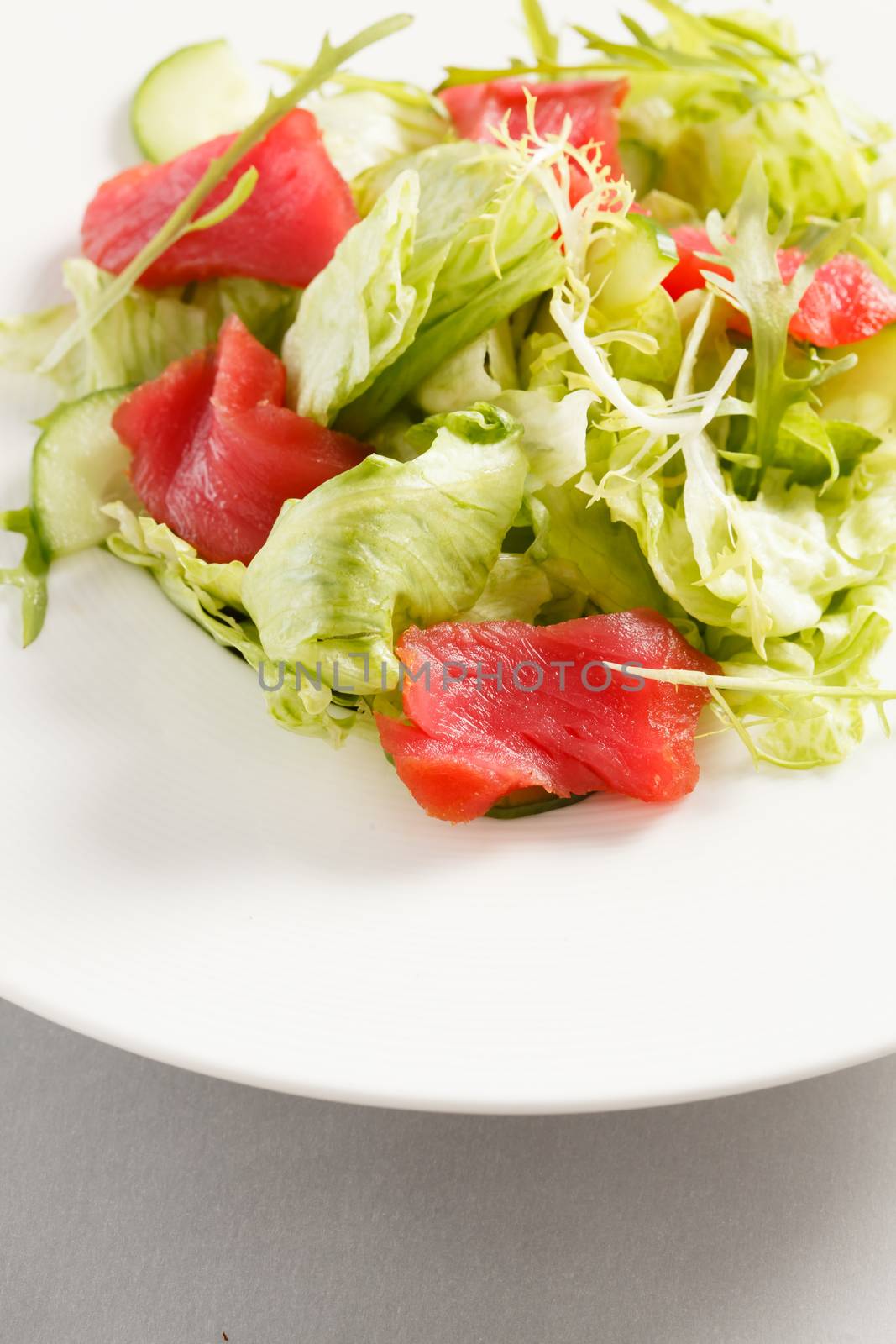 salad with tuna by shebeko
