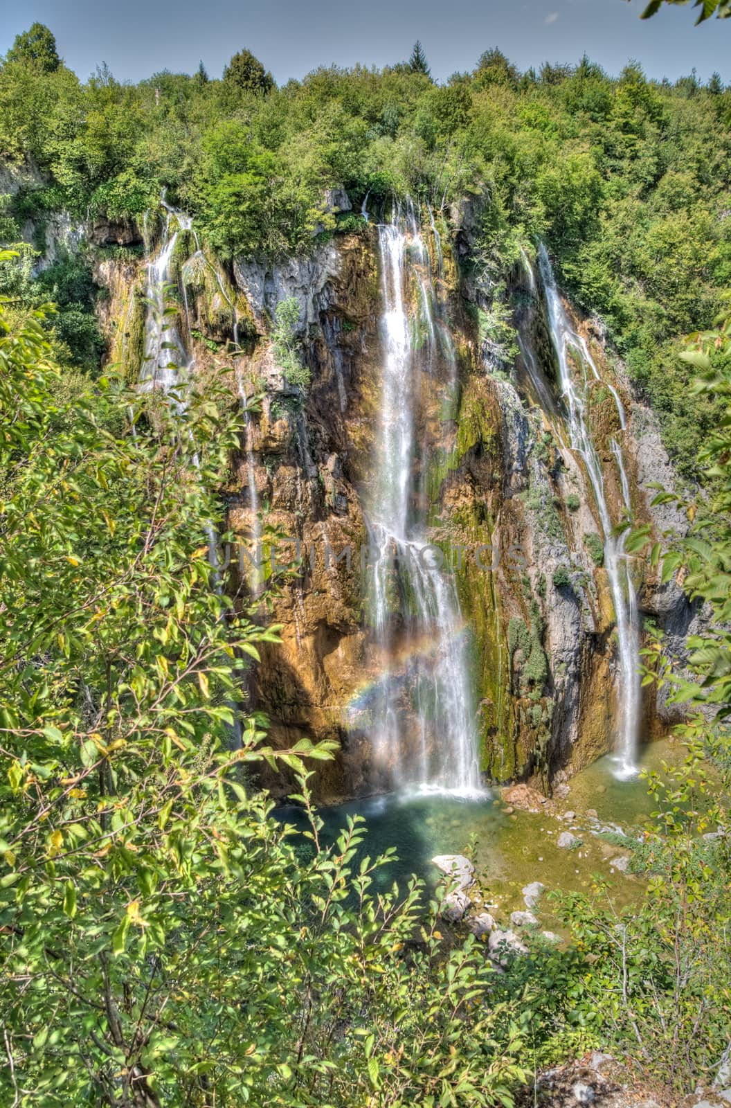 The bigest waterfall (Veliki Slap) at Pltvice Lakes in Croatia by anderm