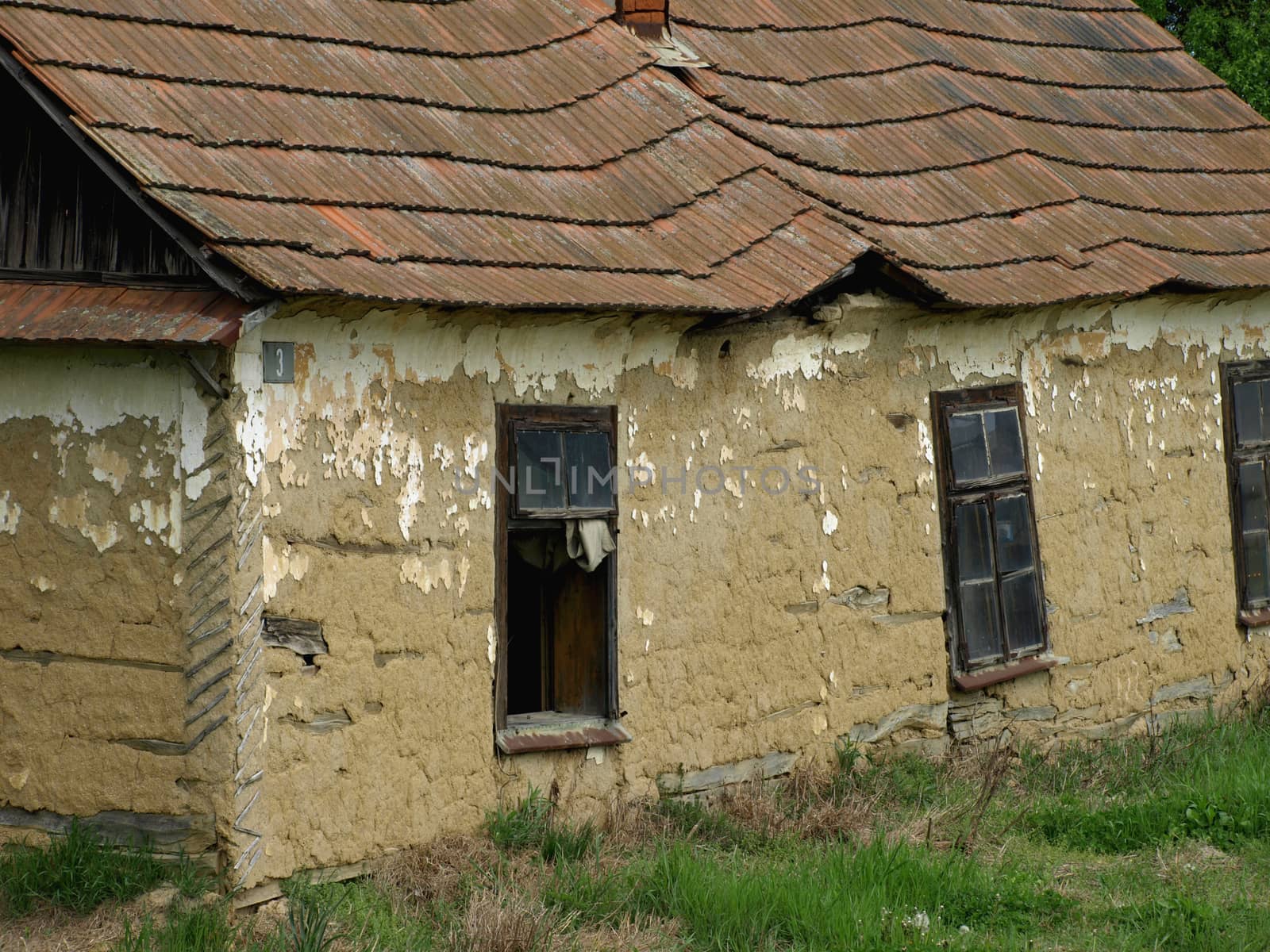 old abandoned houses made ??of mud by pm29