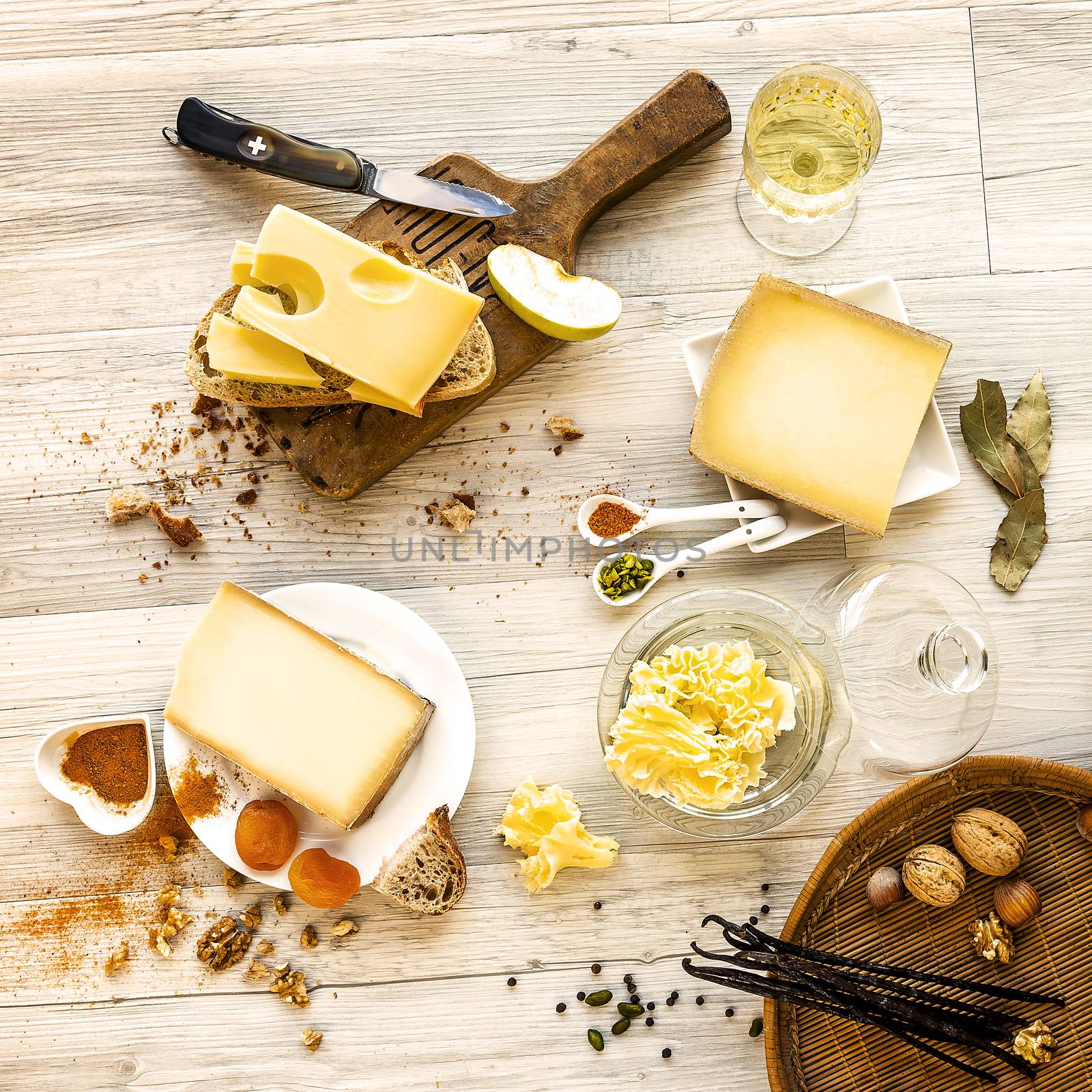 tasted cheese and food by ventdusud