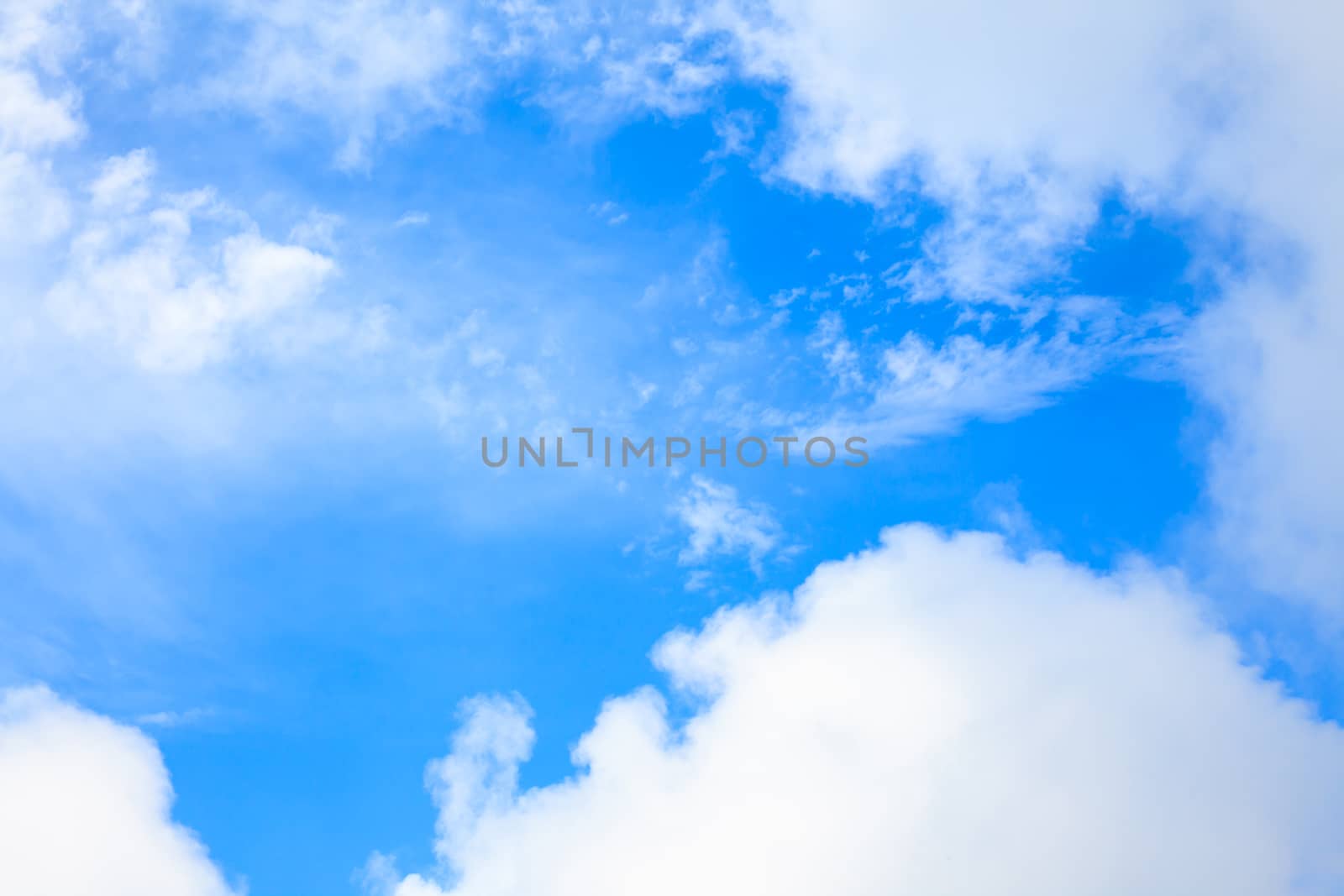 clouds in the blue sky