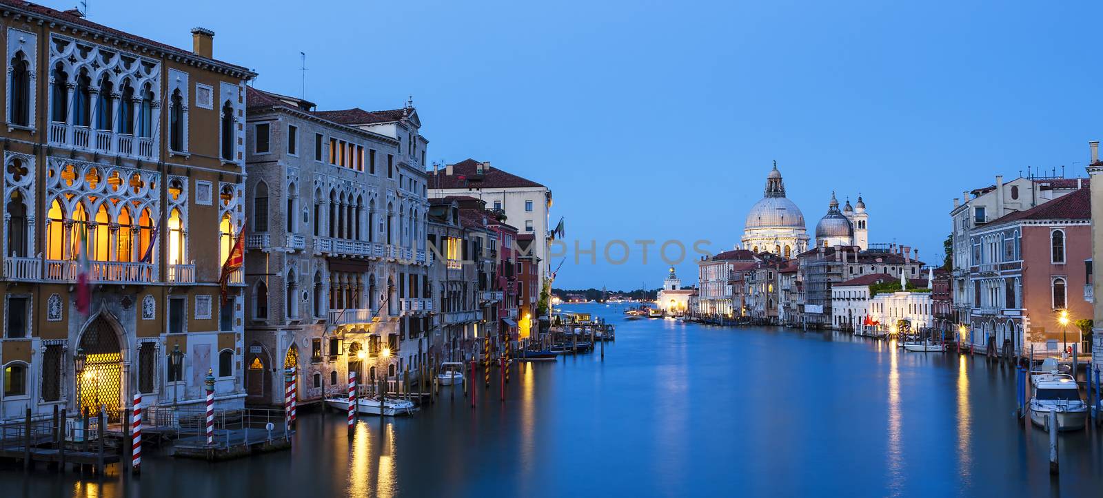 Panoramic view of the Grand Canal by vwalakte