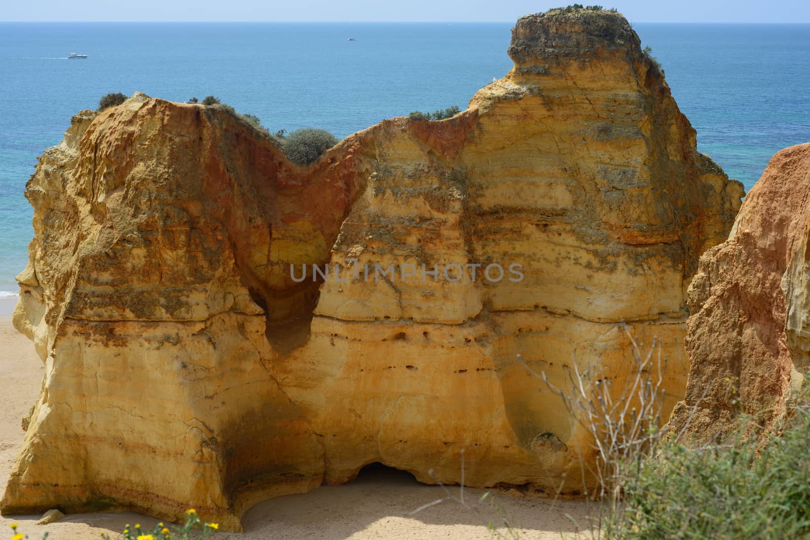 Rock cliffs by anytka