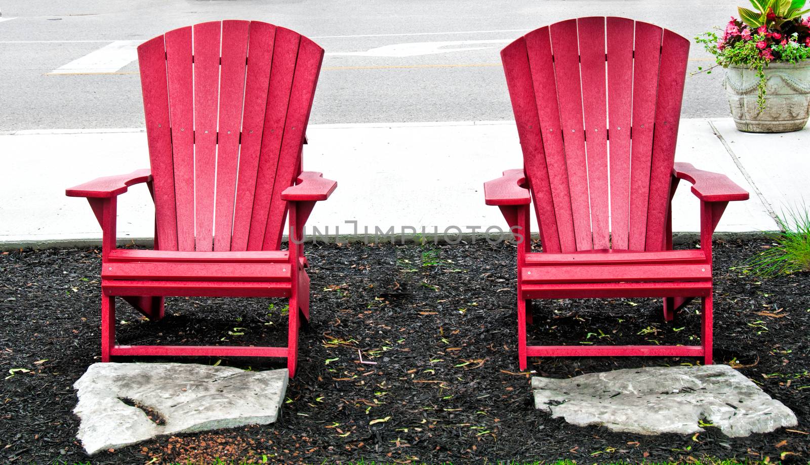 Two red garden chair by ben44