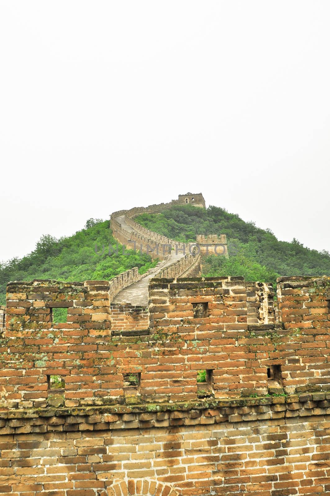 Great Wall fog over mountains in Beijing by weltreisendertj