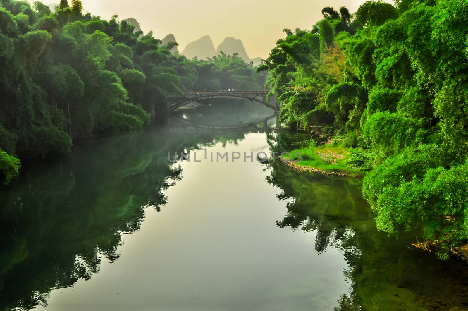 Landscape of Li River in Winter, Guilin, China - The Li River or by weltreisendertj