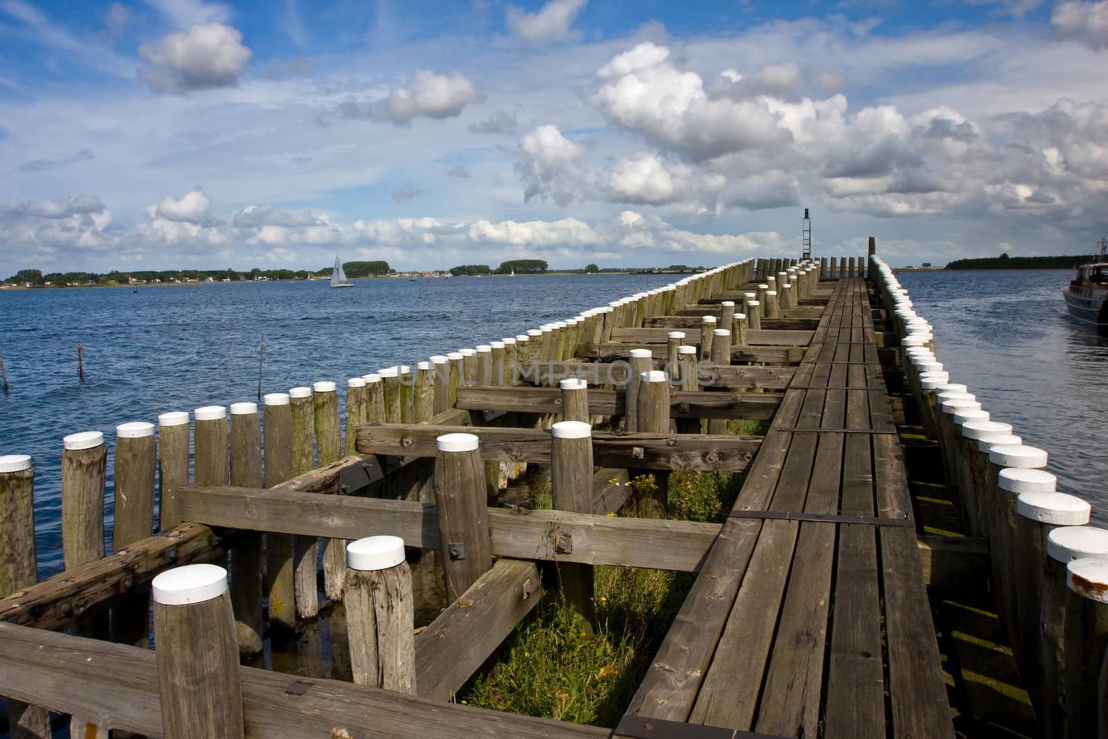 Pier in Veere, the Netherlands by aniad