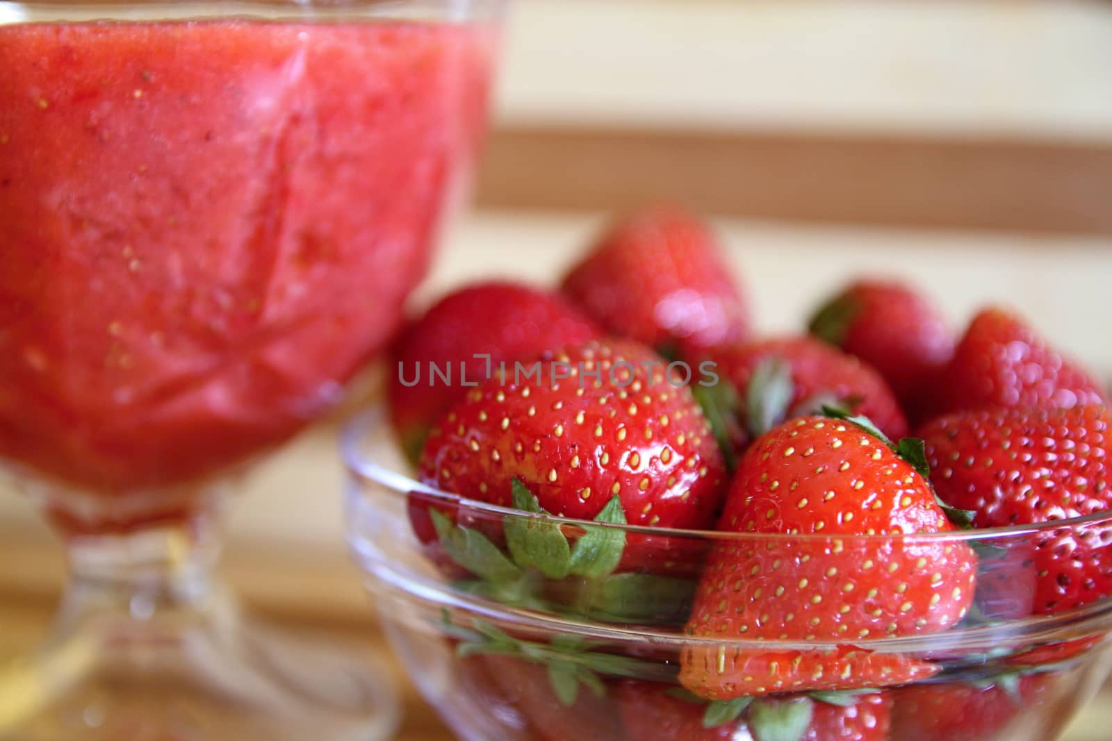Strawberry dessert by ppawel
