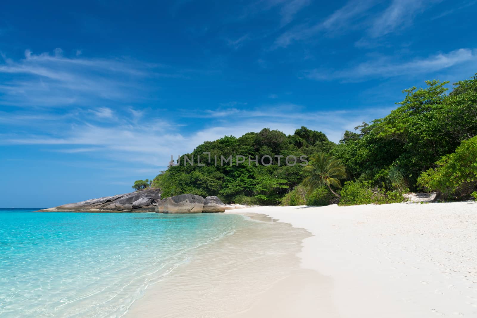 Idyllic tropical beach by iryna_rasko