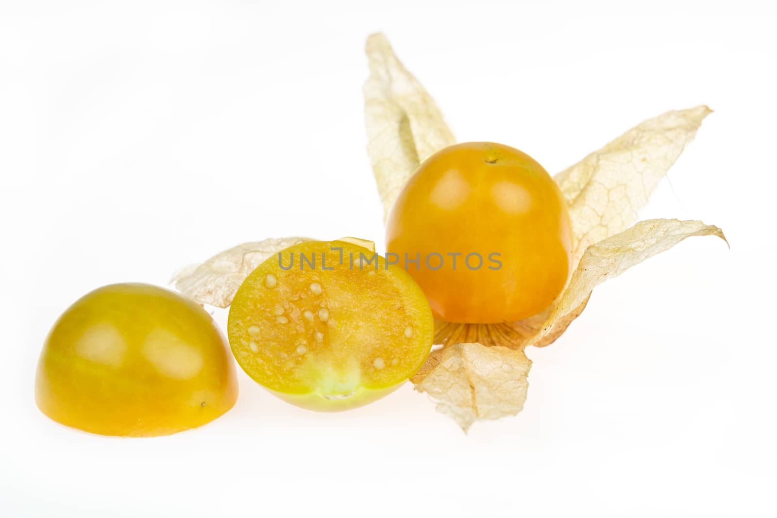 Cape gooseberry by wyoosumran