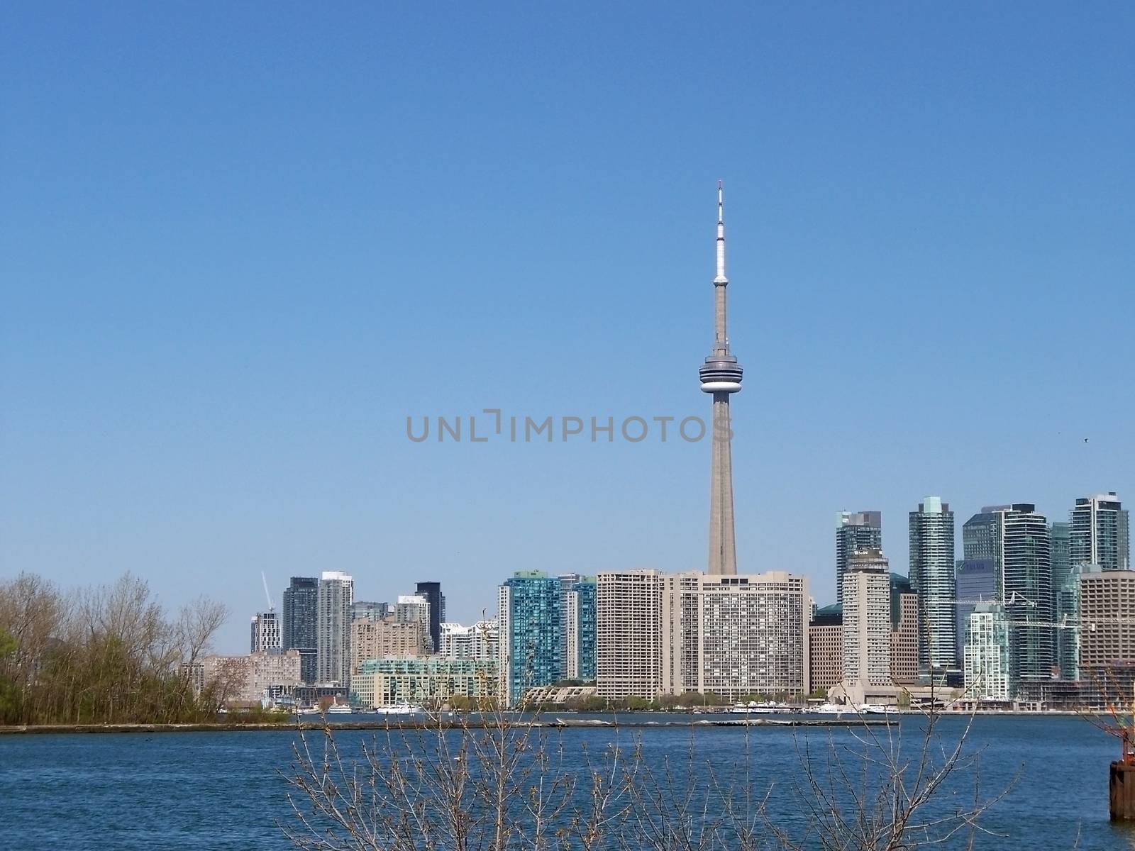 toronto skyline by hicster