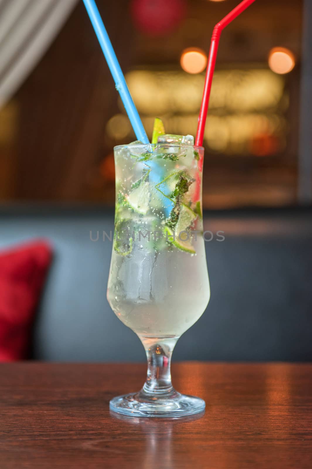 non-alcoholic mohito cocktail at table