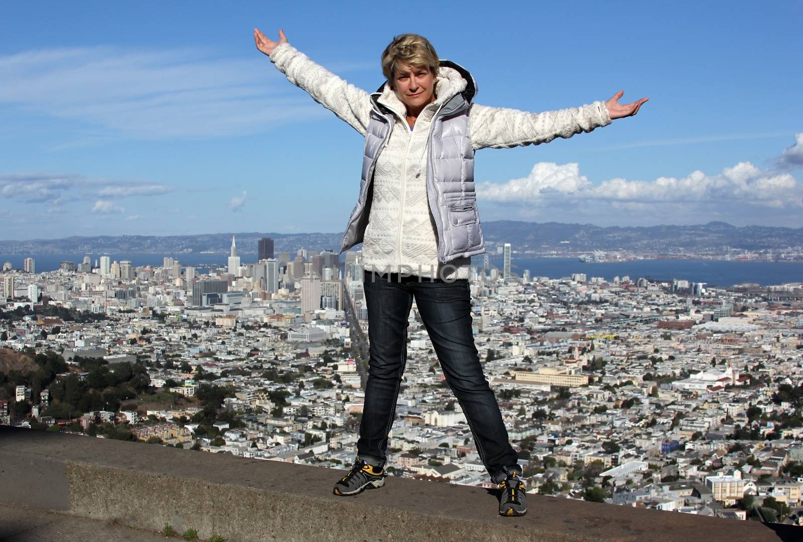 The adult woman on a background of Twin Peaks. San Francisco