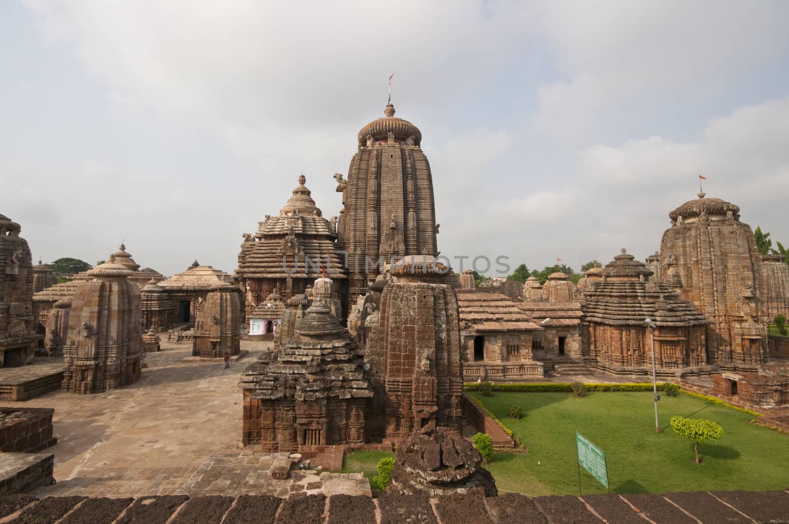 Lingaraja Hindu Temple complex. Ornately carved buildings inside a walled compound. Bhubaneswar, Orissa, India. 11th Century AD