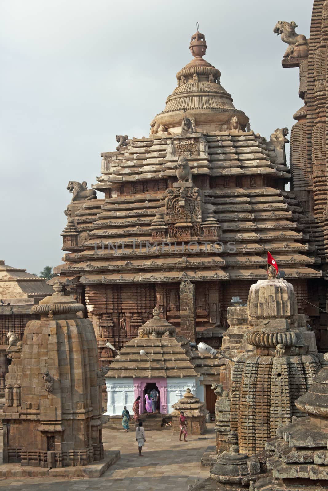 Lingaraja Hindu Temple complex. Ornately carved buildings inside a walled compound. Bhubaneswar, Orissa, India. 11th Century AD