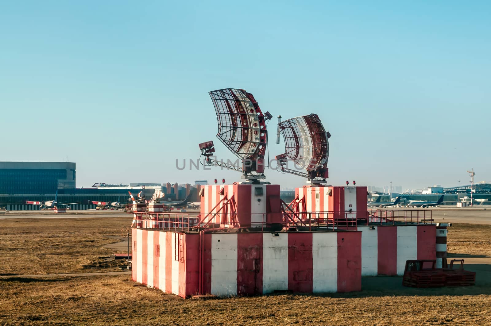 Radar in airport and air traffic control