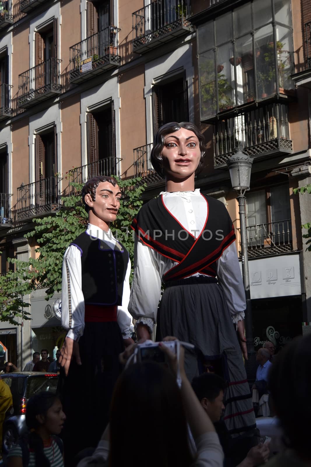 Giants and big heads in Madrid, celebration of San Isidro 2014